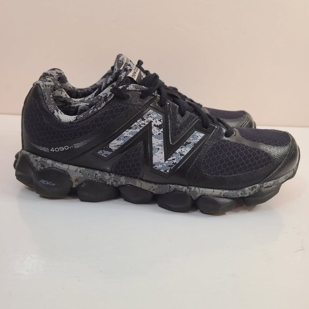 New Balance 4090v1 RevLite Mens Running Shoes Size 10